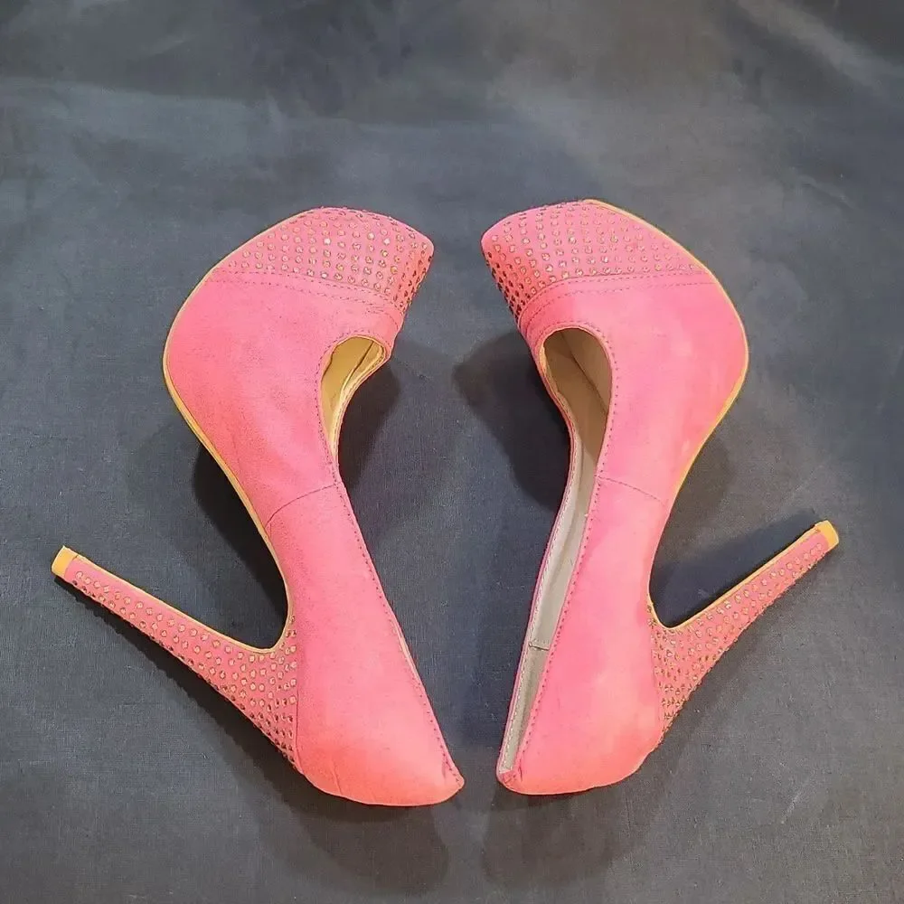 BRAND NEW HEM FASHION STUDS WOMEN